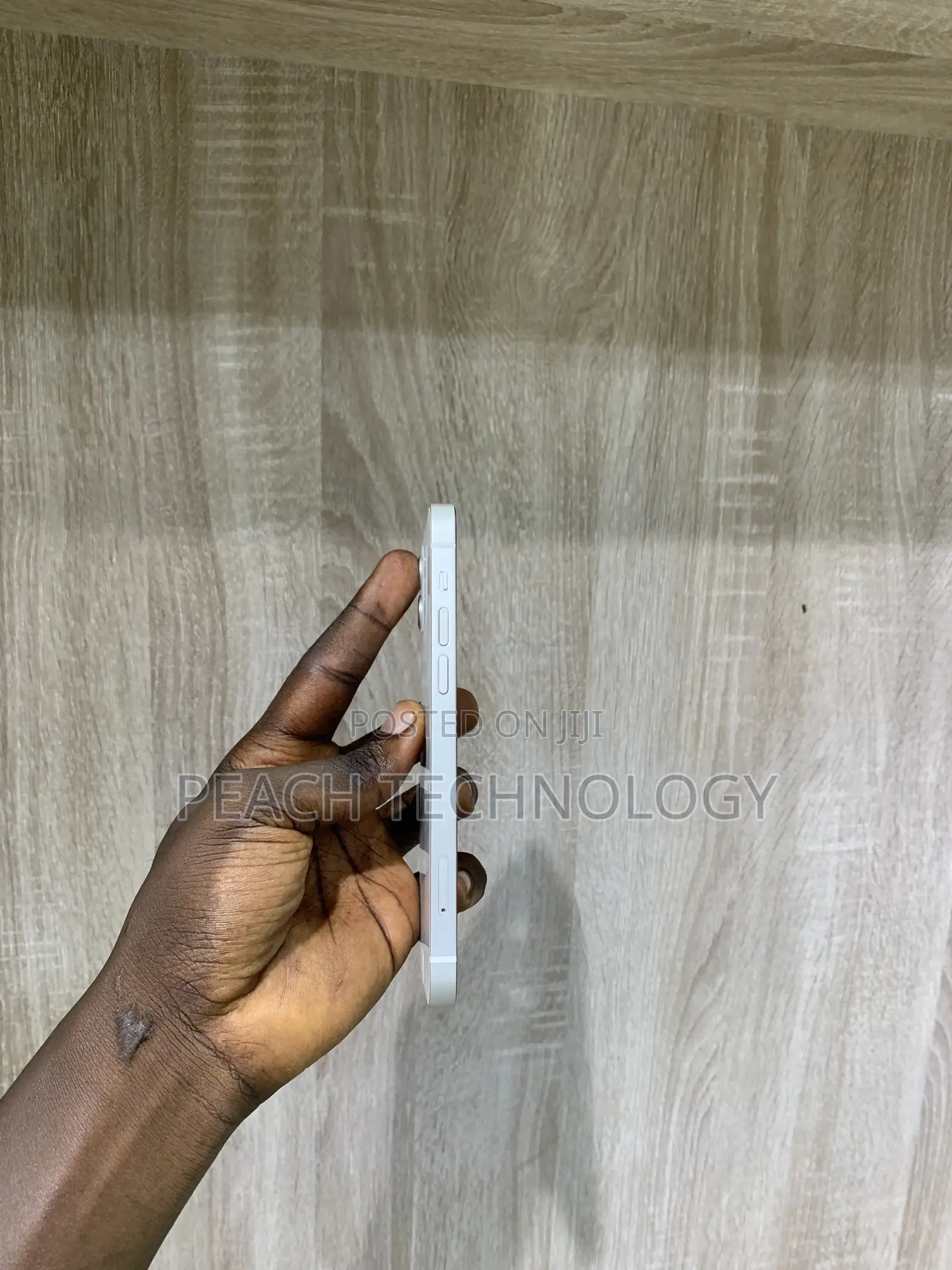 New Apple iPhone 12 128 GB White