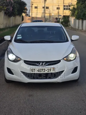 Hyundai Elantra 2013 White