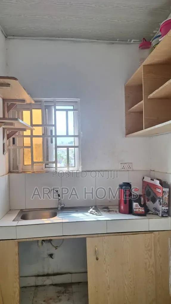 1bdrm Apartment in Arepa Homes, School Park Area for rent