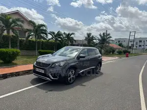 Peugeot 5008 1.2 PureTech 130 2020 Gray