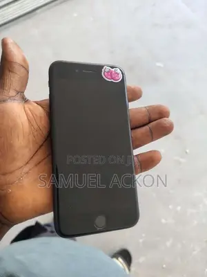 Apple iPhone 7 32 GB Black