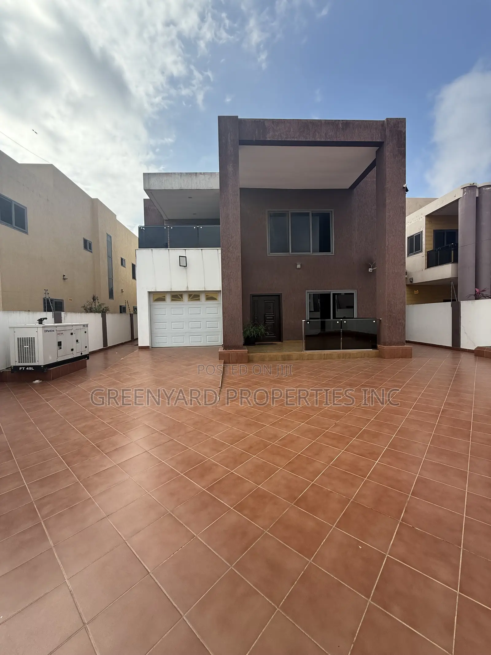 4bdrm House in A&C Mall, East Legon for rent
