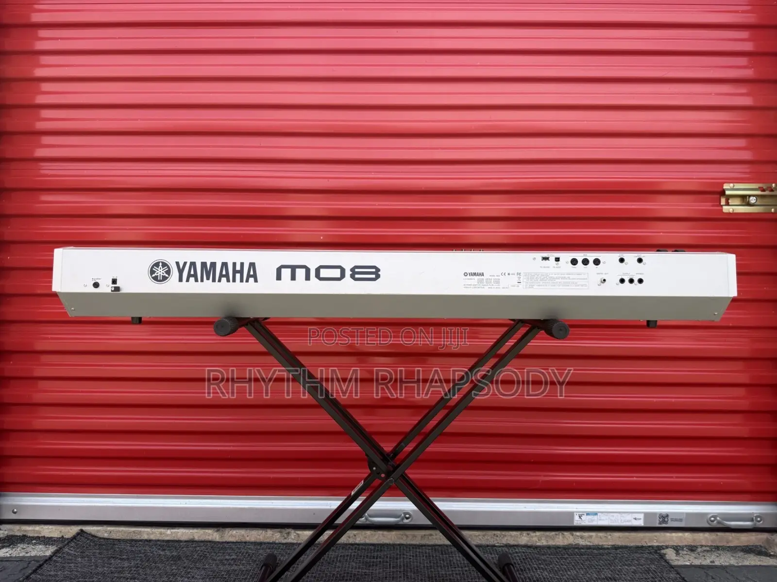 Yamaha Mo8