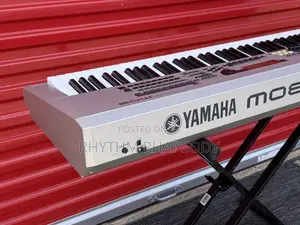 Yamaha Mo8