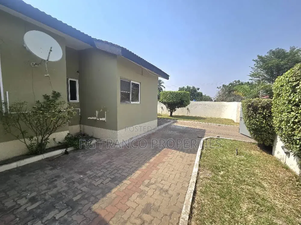 4bdrm House in Kg, Franco, Airport Residential Area for sale