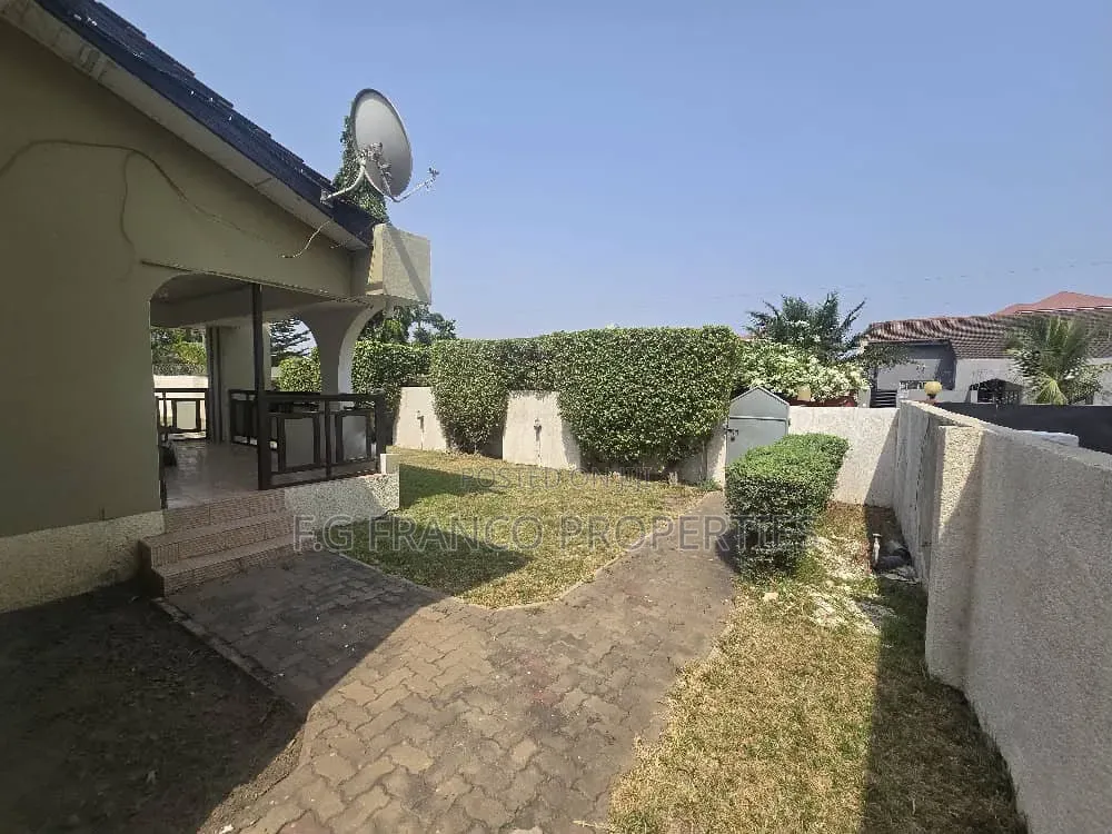4bdrm House in Kg, Franco, Airport Residential Area for sale