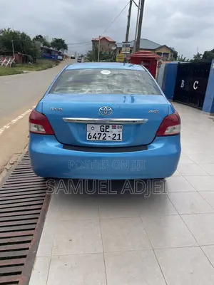 Toyota Yaris 2010 Blue