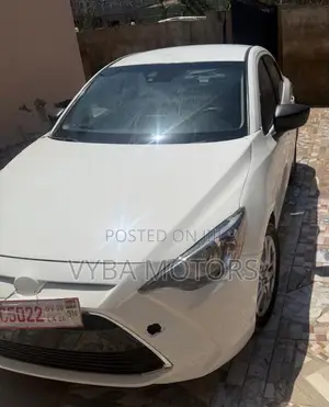 Toyota Yaris iA 1.5 FWD 2017 White