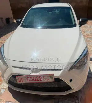 Toyota Yaris iA 1.5 FWD 2017 White