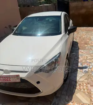 Toyota Yaris iA 1.5 FWD 2017 White