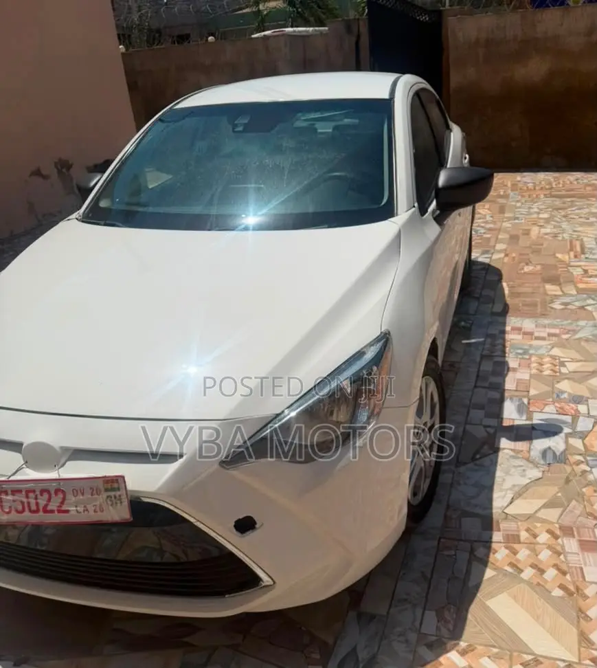 Toyota Yaris iA 1.5 FWD 2017 White