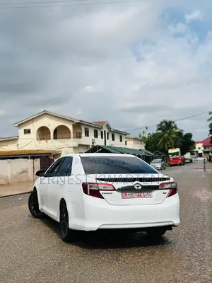 Toyota Camry 2014 Gray