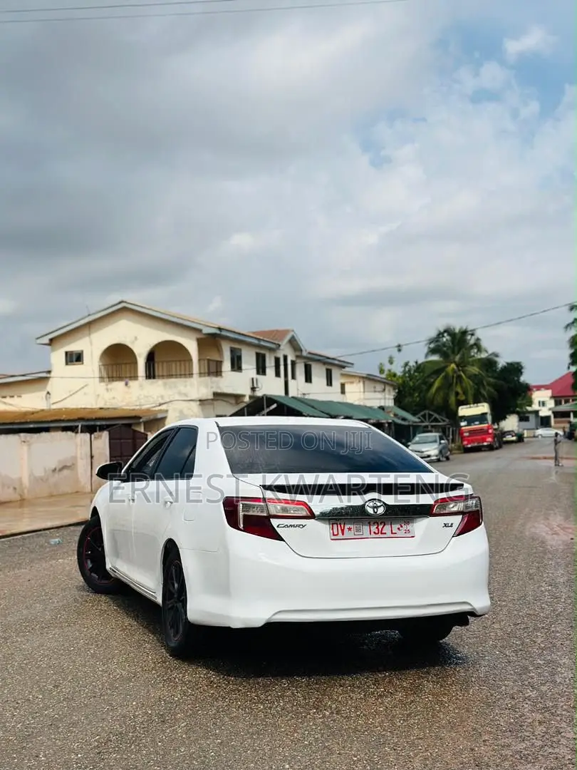 Toyota Camry 2014 Gray
