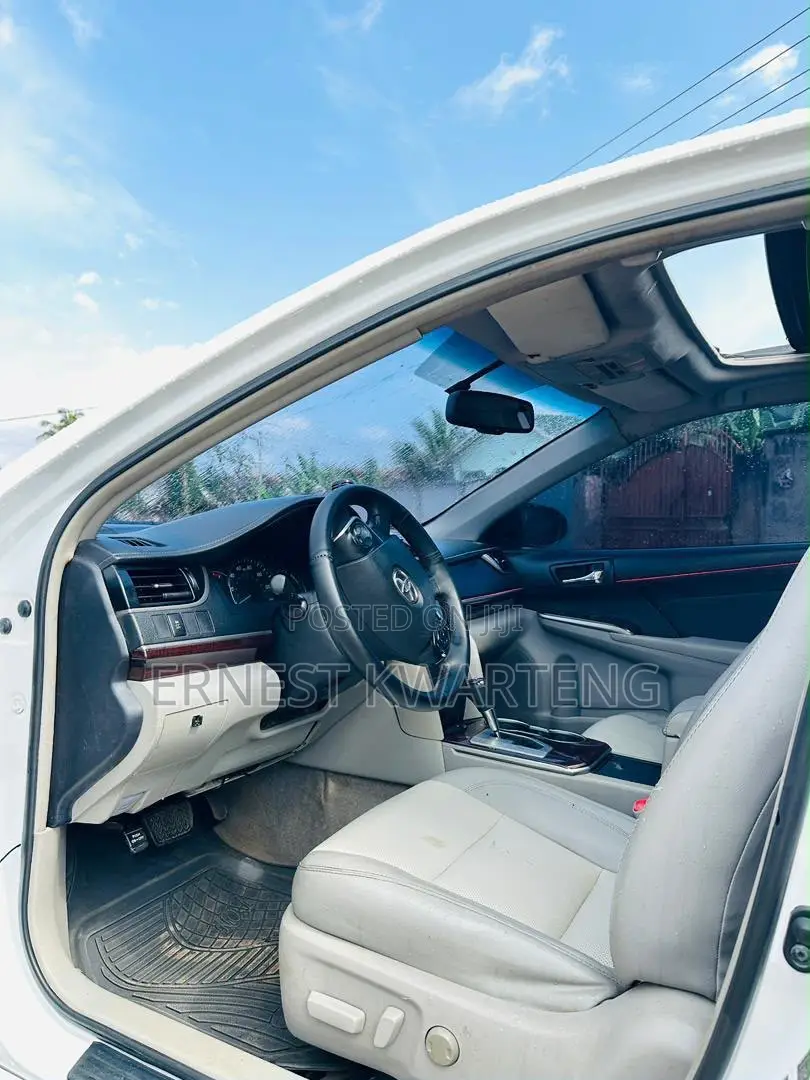 Toyota Camry 2014 Gray
