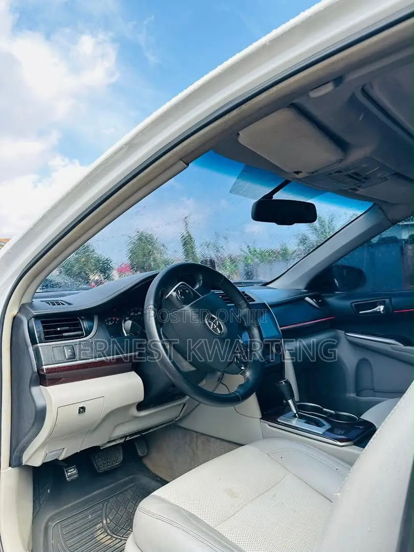 Toyota Camry 2014 Gray