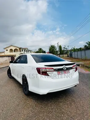 Toyota Camry 2014 Gray