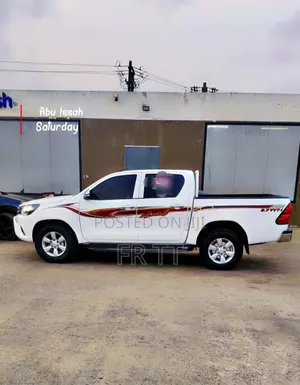 Toyota Hilux 2017 White