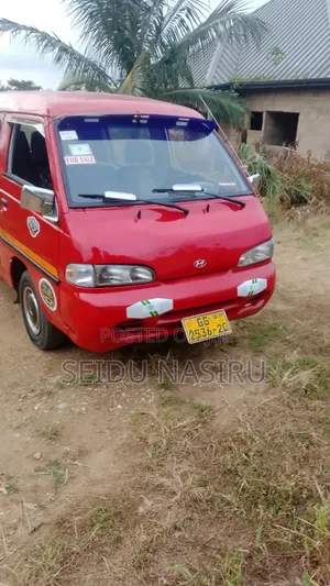 Hyundai H-100 2003 Red
