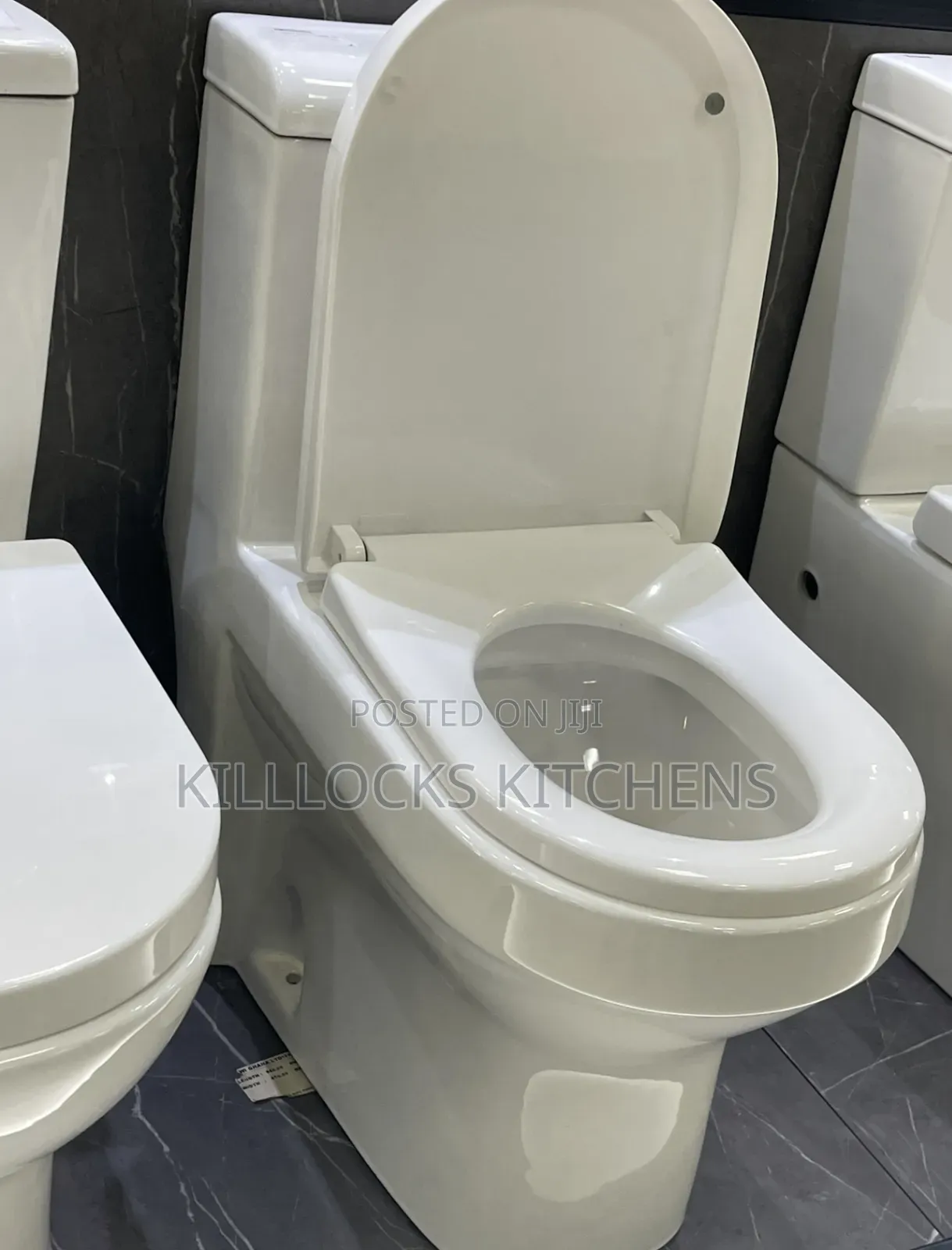 Combine Watercloset