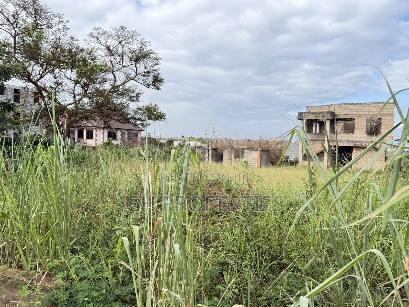 One Plot for Sale at Daban Hilltop
