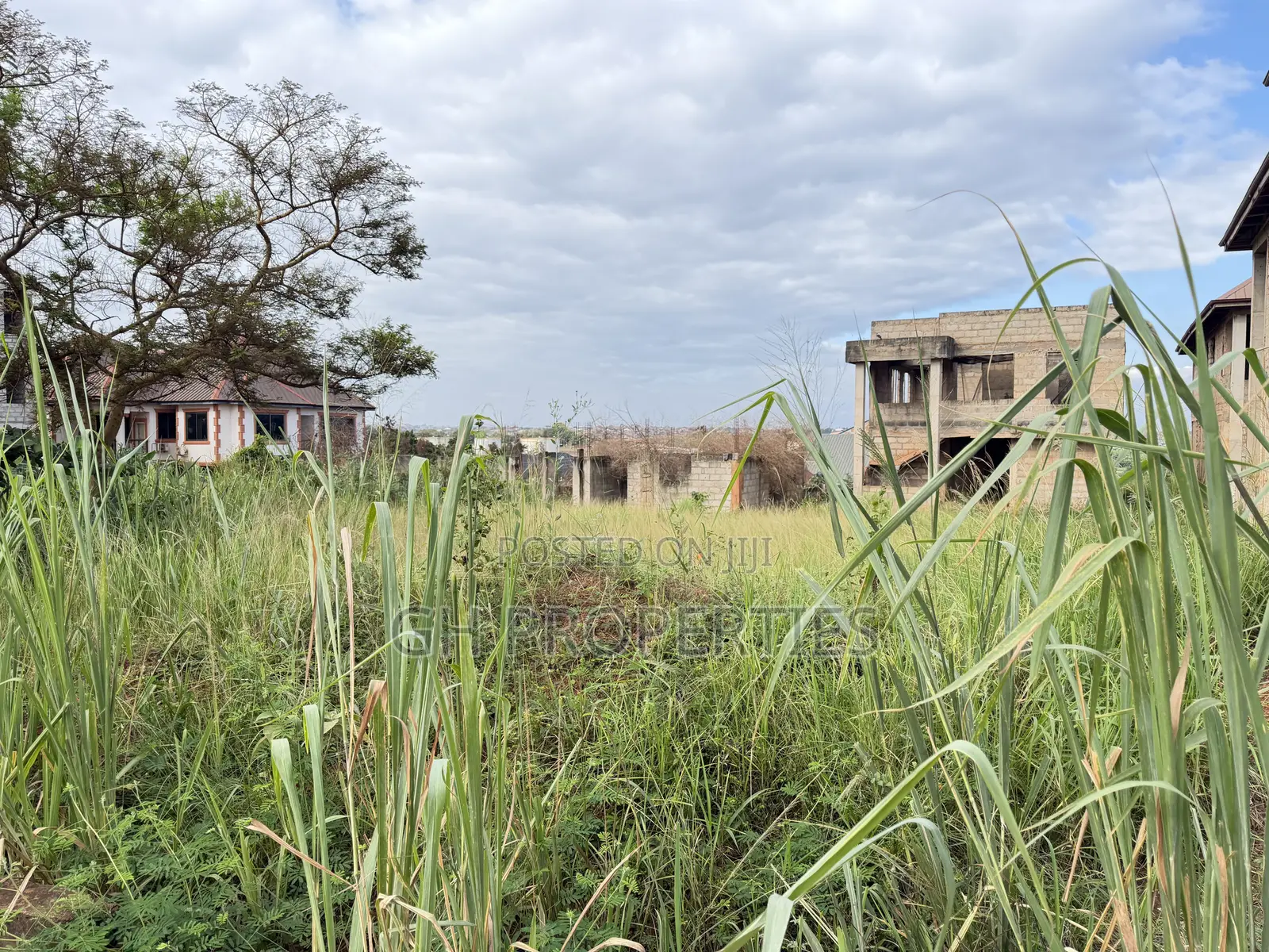 One Plot for Sale at Daban Hilltop