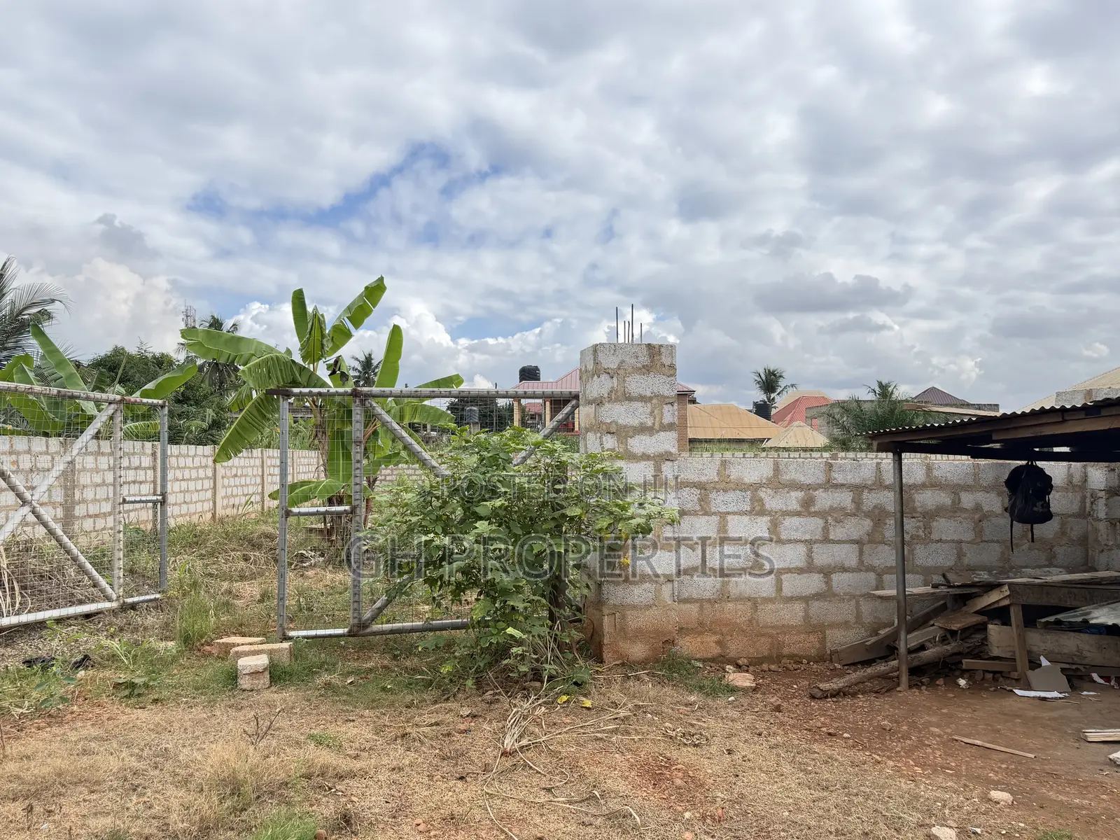 One Plot for Sale at Sokoban.