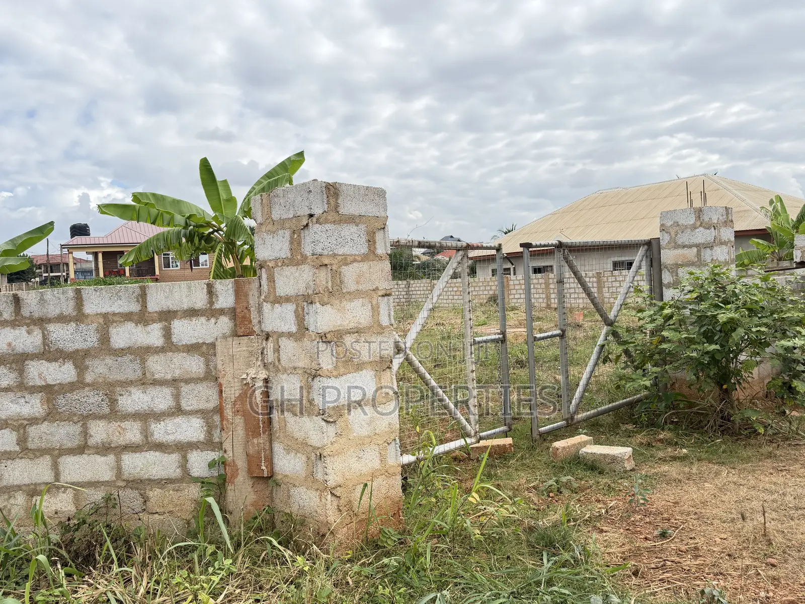 One Plot for Sale at Sokoban.