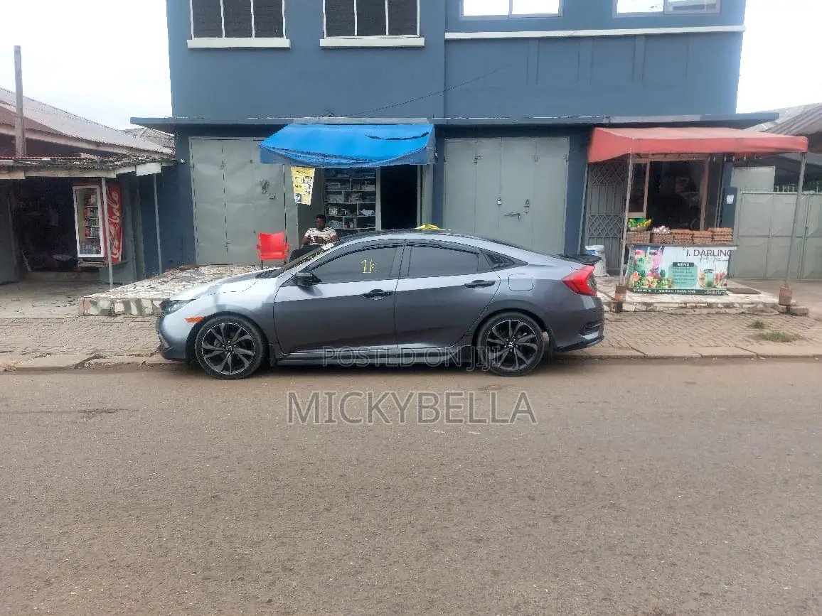 Honda Civic 2020 Gray