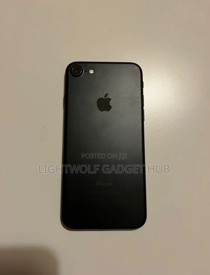 New Apple iPhone 7 32 GB Black