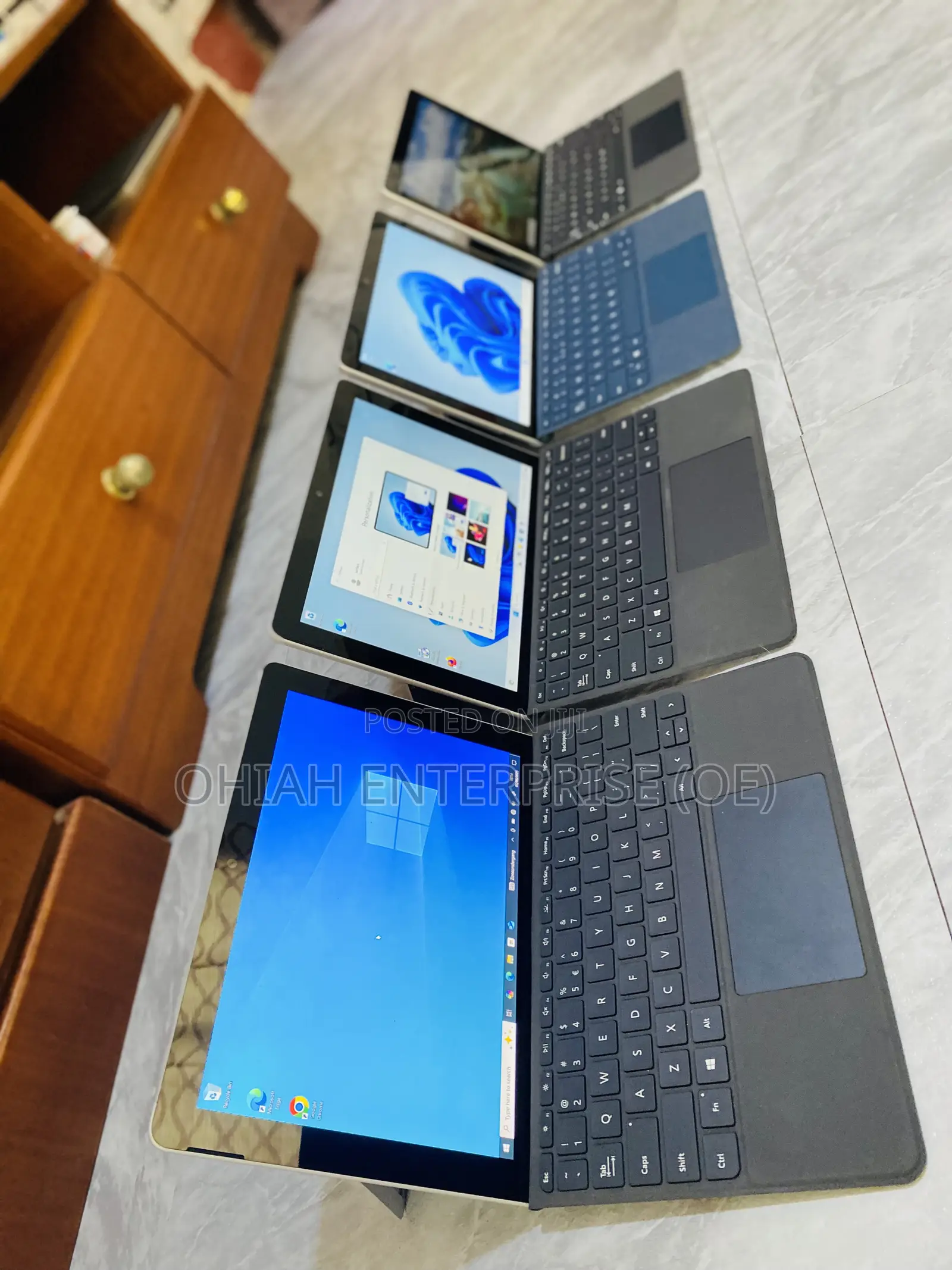 Laptop Microsoft Surface Go 4GB Intel Pentium SSD 128GB