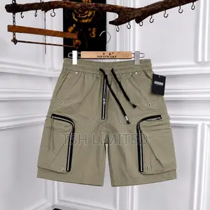 Side Pocket Male Short