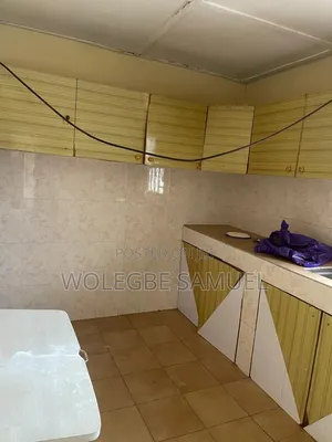 3bdrm House in Sakumono for rent
