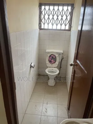 3bdrm House in Sakumono for rent