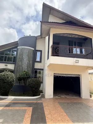 4bdrm Duplex in Community 20 Estate, Spintex for rent