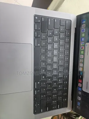 Laptop Apple MacBook Pro 32GB Apple M1 Pro SSHD (Hybrid) 512GB