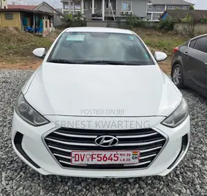 Hyundai Elantra 2018 White