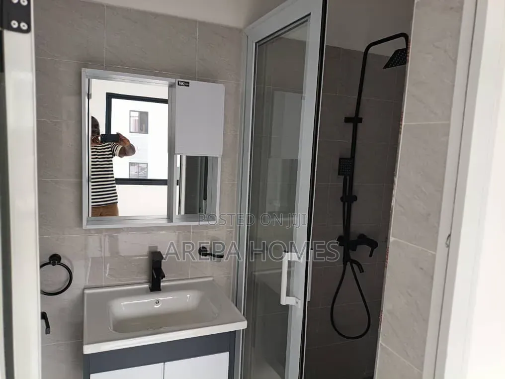 4bdrm Townhouse / Terrace in Arepa Homes, Ghana Flag for rent