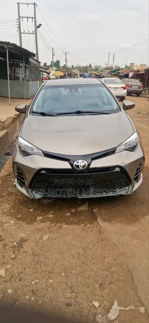 Toyota Corolla LE ECO 4dr Sedan (1.8L 4cyl CVT) 2017 Gray