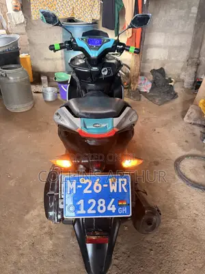 Yamaha 2024 Silver