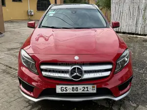 Mercedes-Benz GLA 250 2016 Red