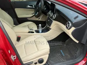 Mercedes-Benz GLA 250 2016 Red