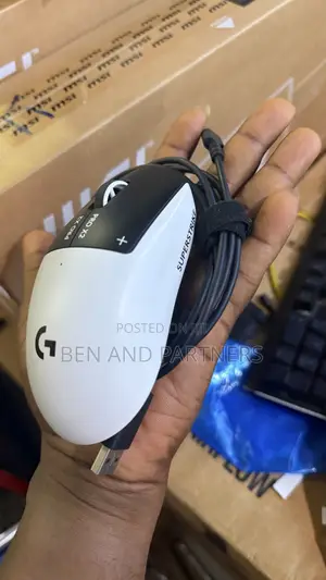 Logitech PRO X2 SUPERSTRIKE Wireless Gaming Mouse