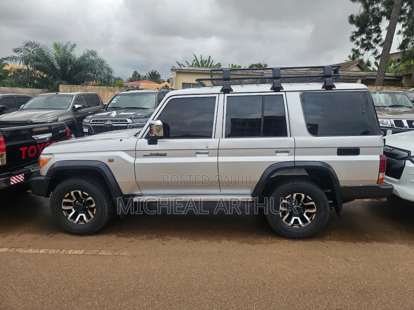 Toyota Land Cruiser 2014 Silver