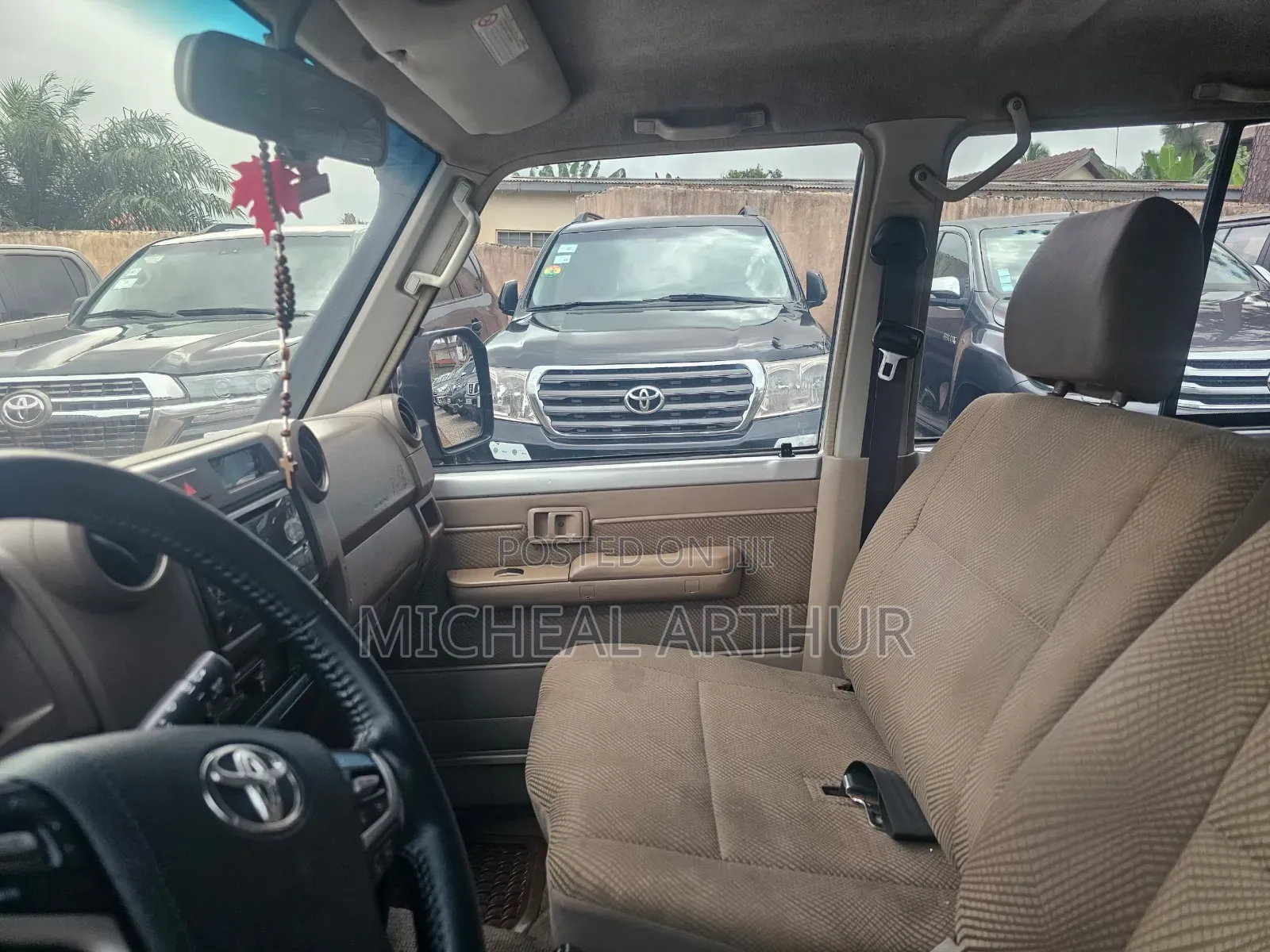 Toyota Land Cruiser 2014 Silver