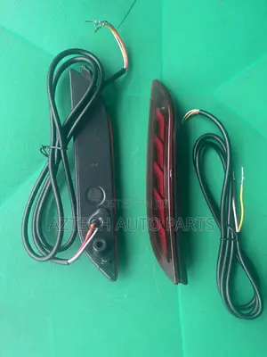 Toyota Camry 2018 2019 2020 Back Bumper Reflector (LED)