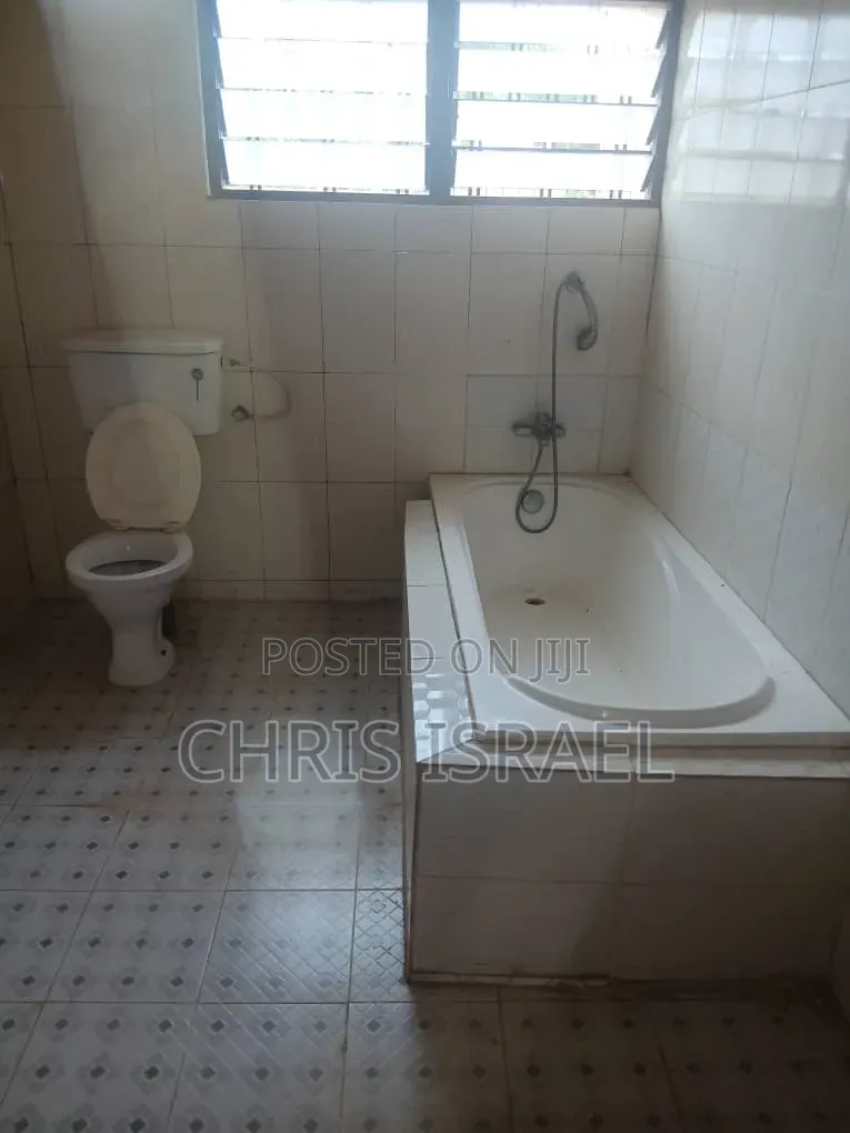 4bdrm House in Oyibi Benarpat, Pentecost for rent