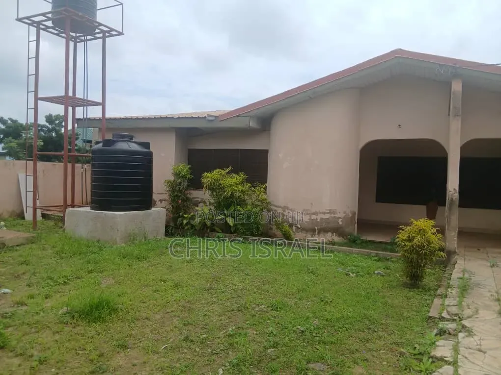 4bdrm House in Oyibi Benarpat, Pentecost for rent