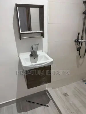 3bdrm Townhouse/Terrace in East Legon for sale