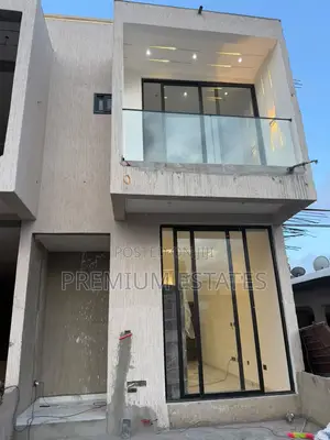 3bdrm Townhouse/Terrace in East Legon for sale