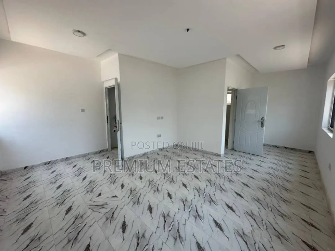 3bdrm House in Oyarifa for sale